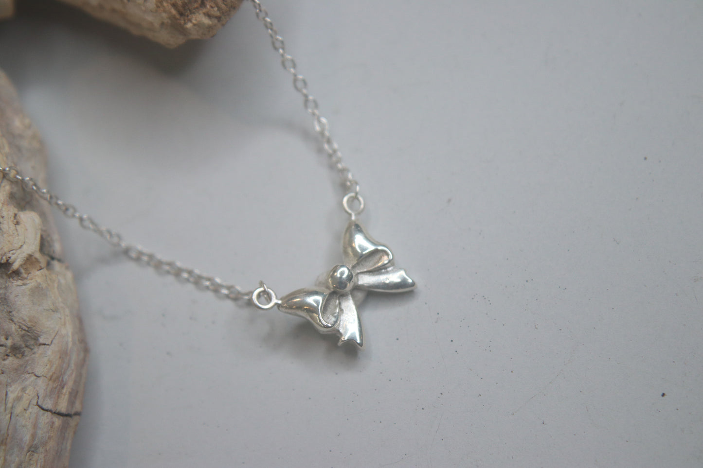 .999 Silver bow Pendant with Sterling Silver chain