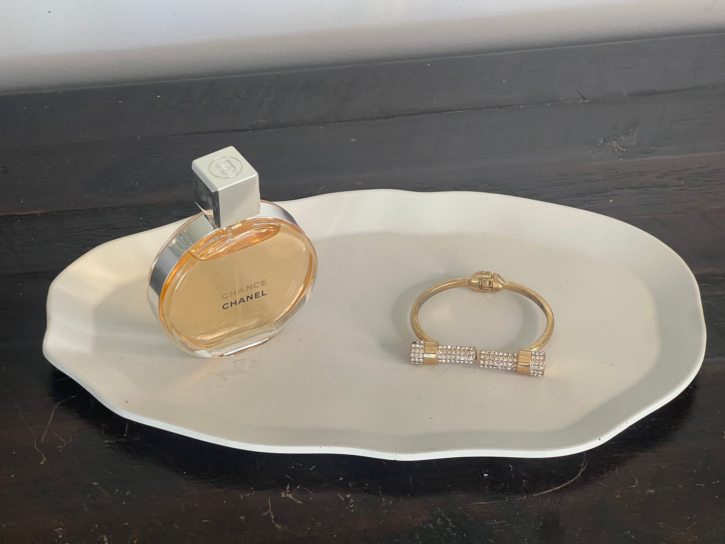 Irregular shaped jewelry tray