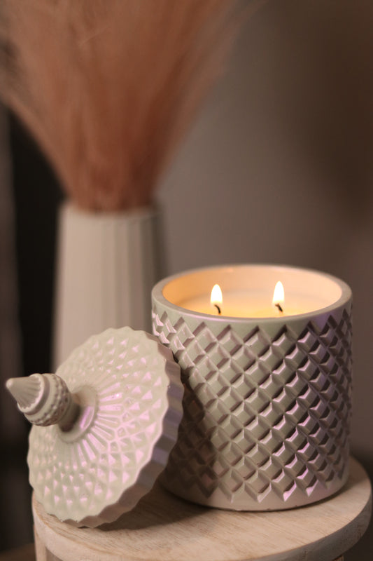 9.0z Pink Sugar Crystal candle