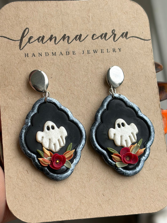 Halloween vintage ghost