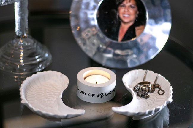 In Memory of mom/dad angel wing & candle set