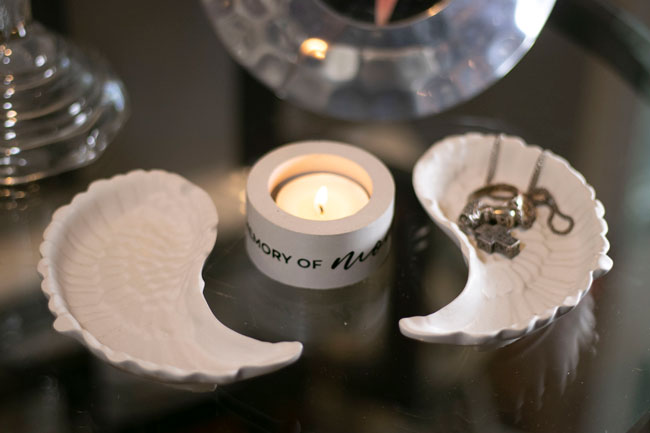 In Memory of mom/dad angel wing & candle set