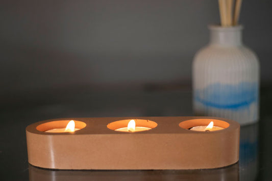 3 candle tealight holder