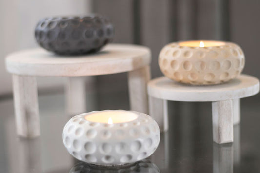 Round tealight with dots